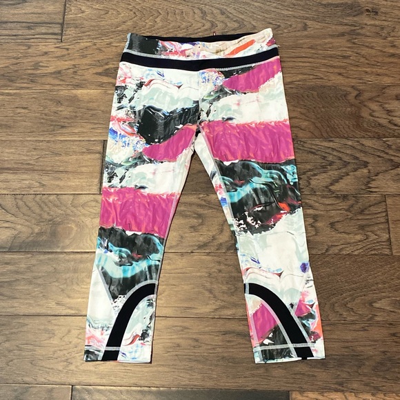 Size 6 Lululemon Pigment Wave Multi Speed Tight - Picture 1 of 6